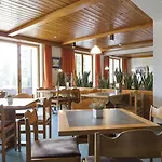 Valaisia Montana, A Faern Collection 4*