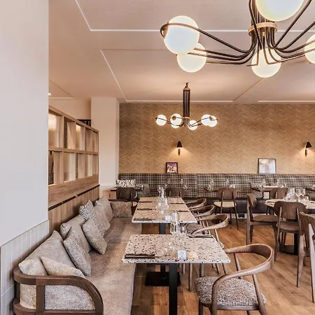 Valaisia Montana, A Faern Collection Otel 4*