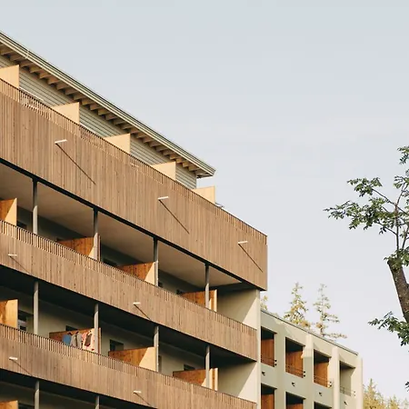 Otel Valaisia Montana, A Faern Collection 4*